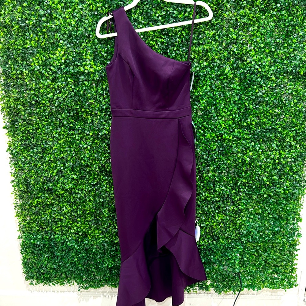 dJ-Jax size 4 formal Dress color purple one shoulder
